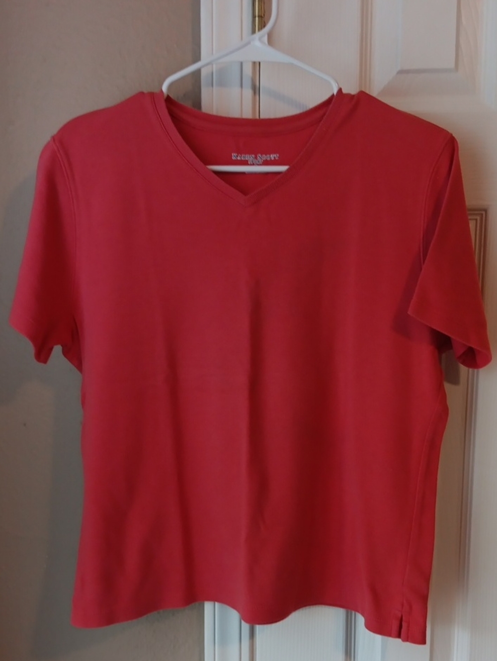 Karen Scott Coral-Red Women's V-Neck Short Sleeve Tee